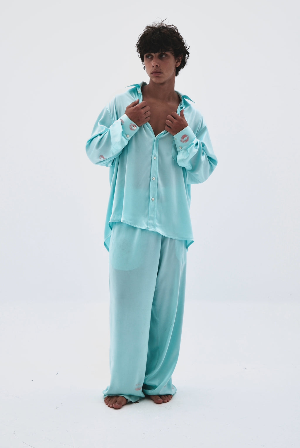 Turquoise kiss shirt