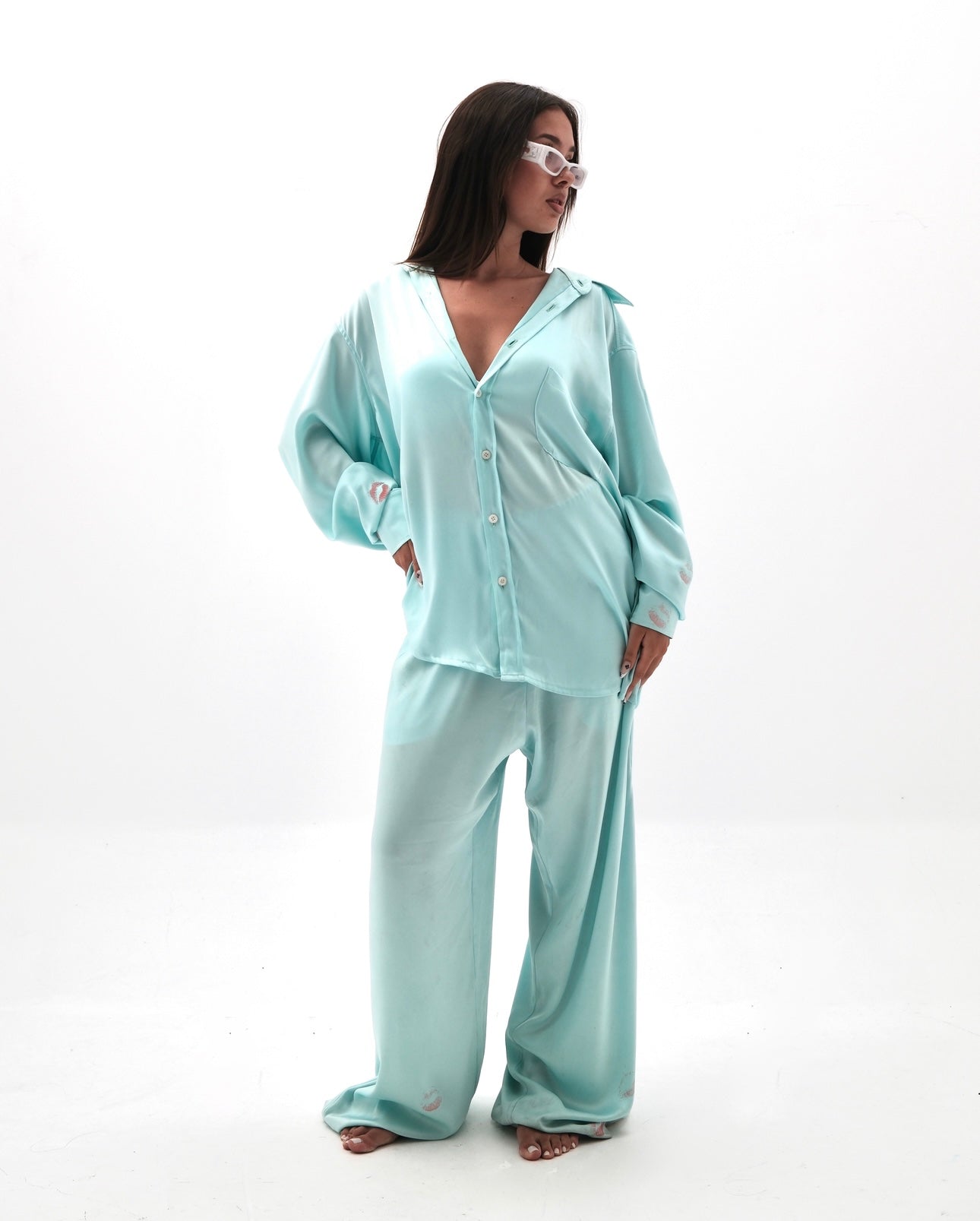 Turquoise kiss shirt