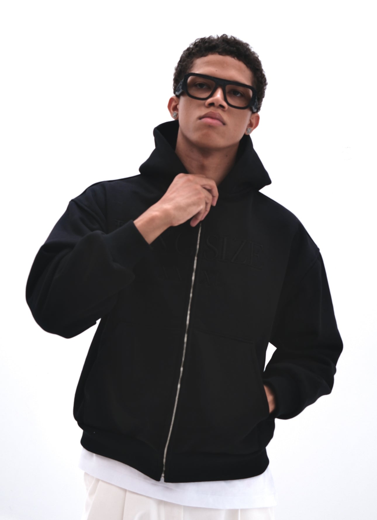 Black king-size zip-up hoodie